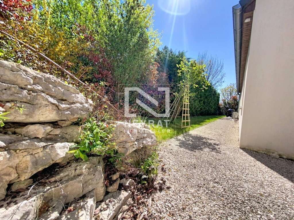 Maison de plain pied au cœur d'un jardin paysagé à Darois - photo 15