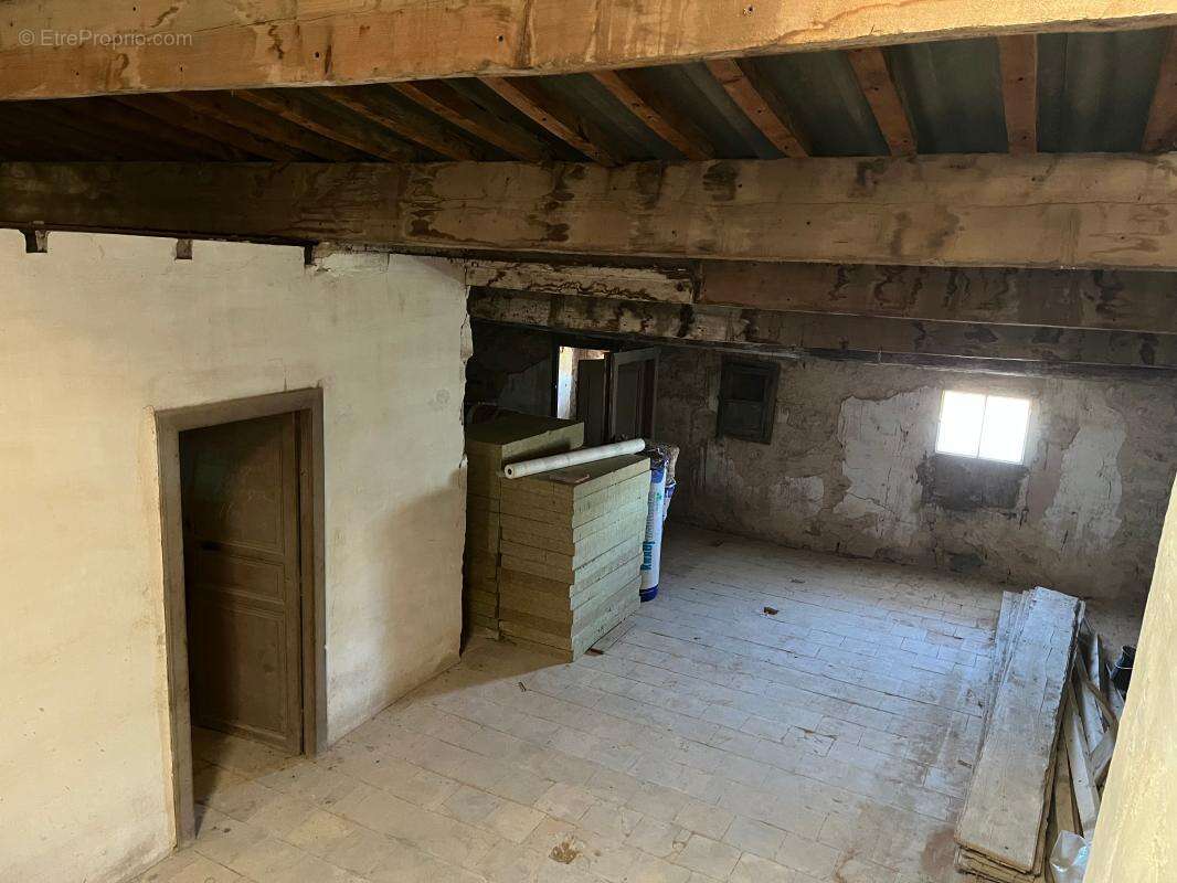 Maison à VILLEVEYRAC