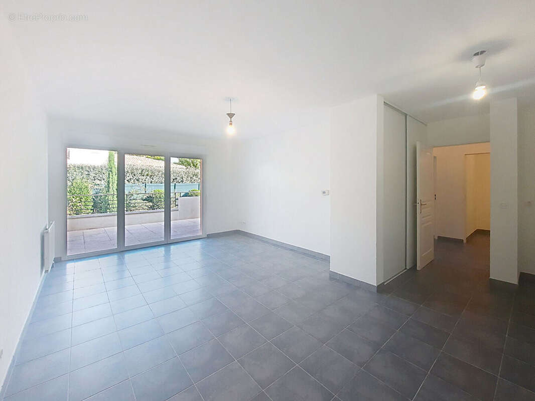 Appartement à MARSEILLE-12E