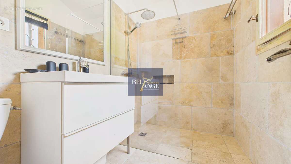 Maison à GROSPIERRES