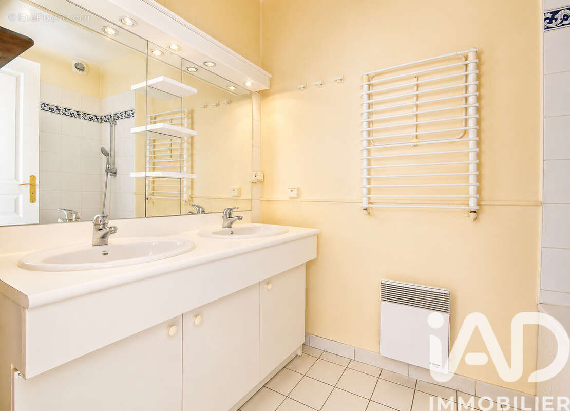 Photo 9 - Appartement à COMPIEGNE