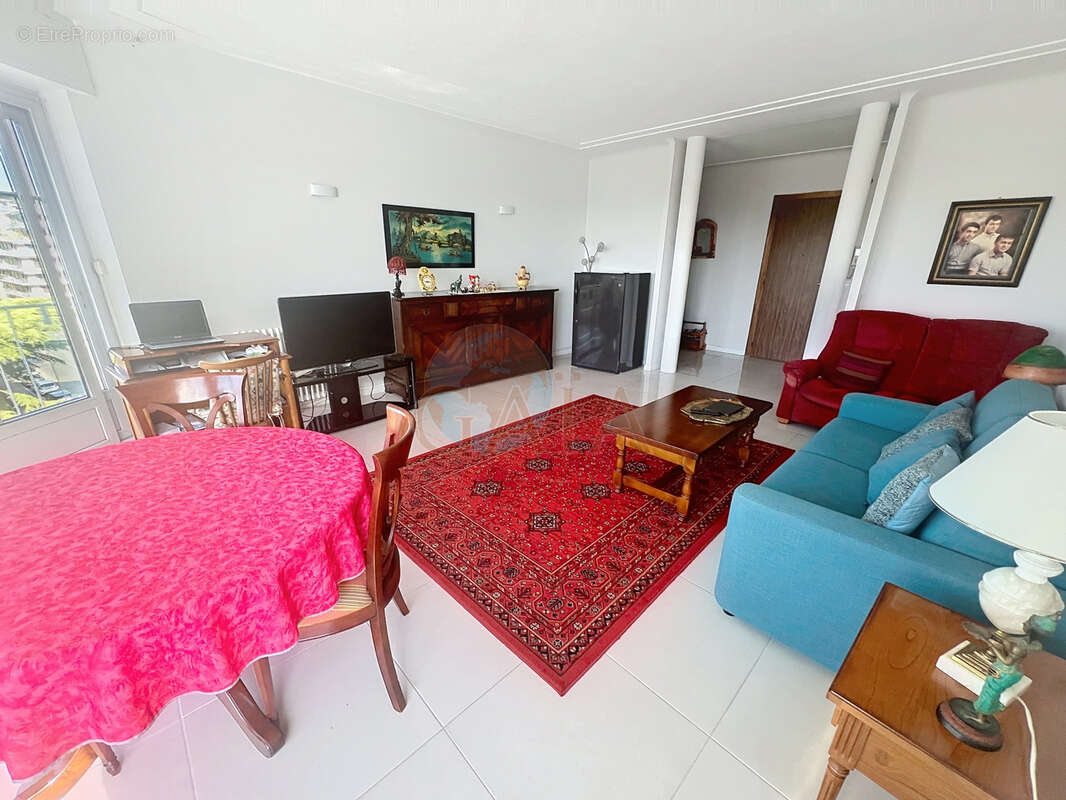 Appartement à LE CANNET