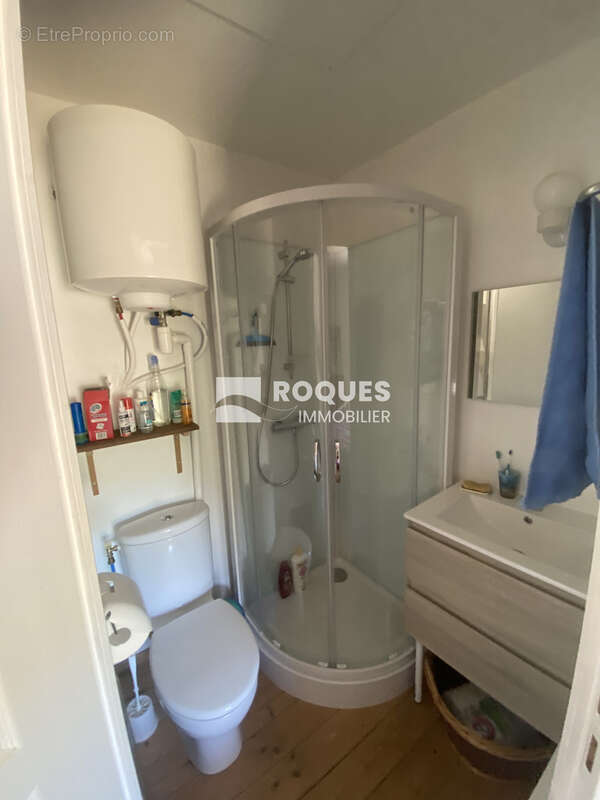 Vends  à Rosis, joli Mas avec garage et batisse annexe sur un terrain 2070 m2 - photo 8