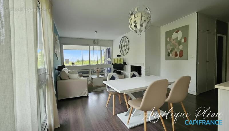 Appartement à FONTENAY-LE-FLEURY