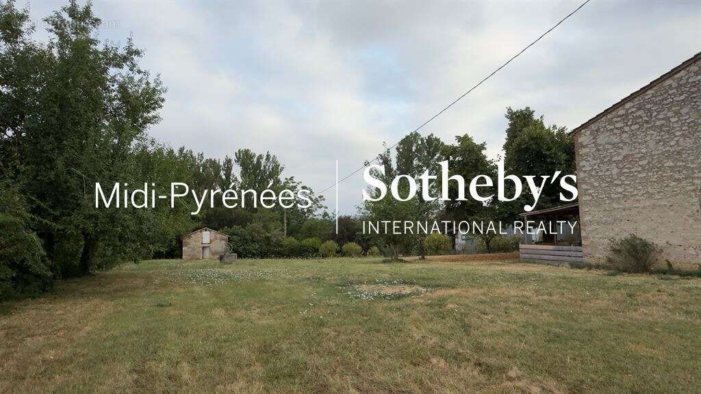 BRIATEXTE FERME à rénover avec dépendances - photo 13