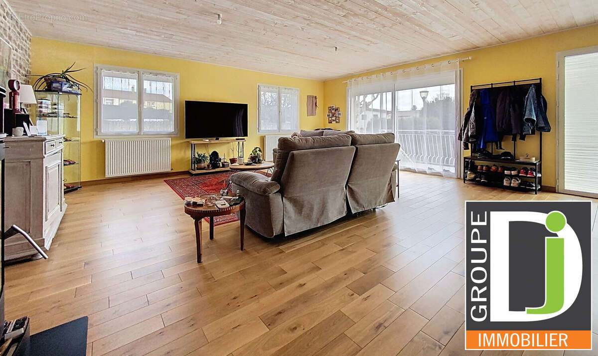 Maison à ETOILE-SUR-RHONE