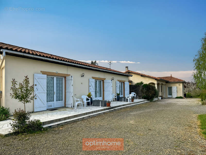Maison à CAZAUBON