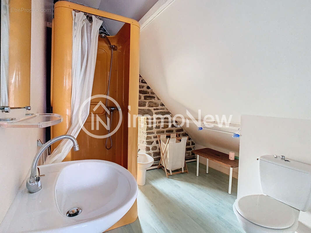 Maison à SAINT-SAUVEUR-LA-POMMERAYE