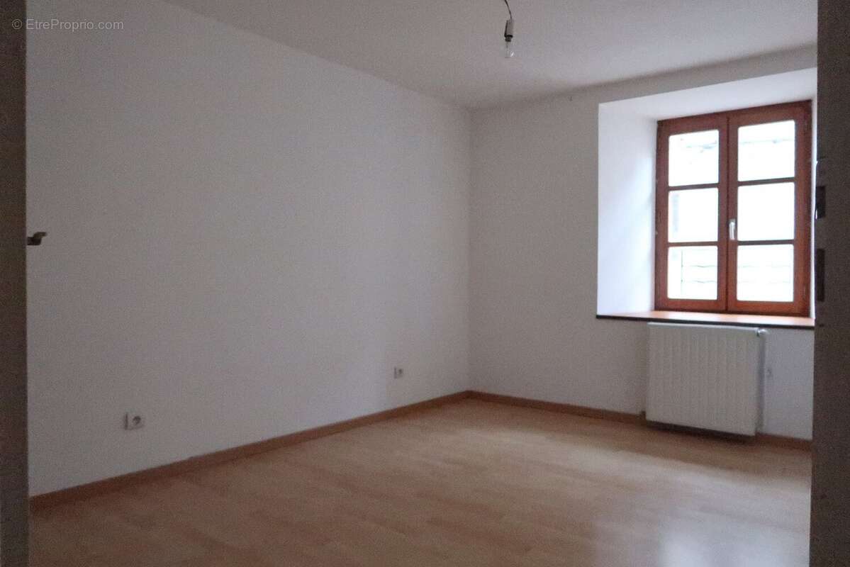 Appartement à LAPTE