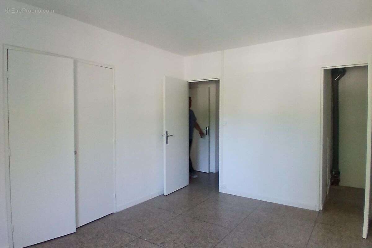 Appartement à MARSEILLE-9E