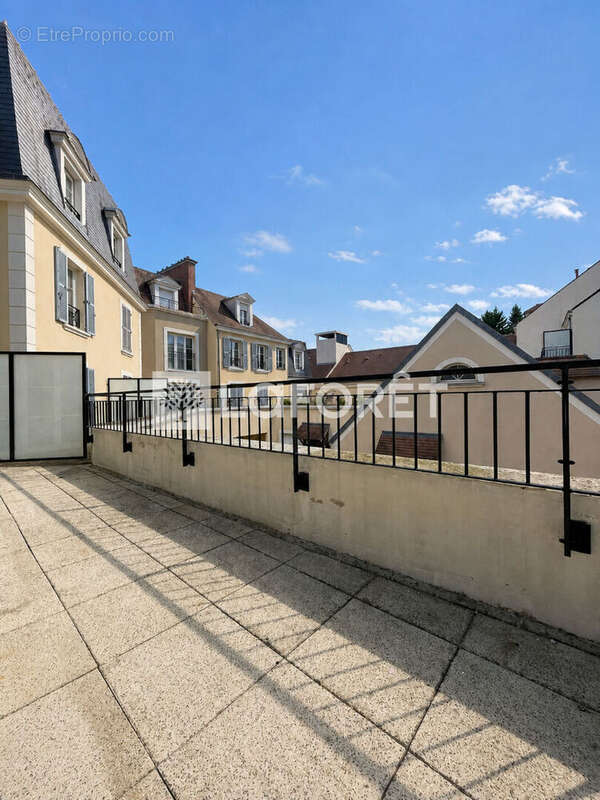 Appartement à LAMORLAYE