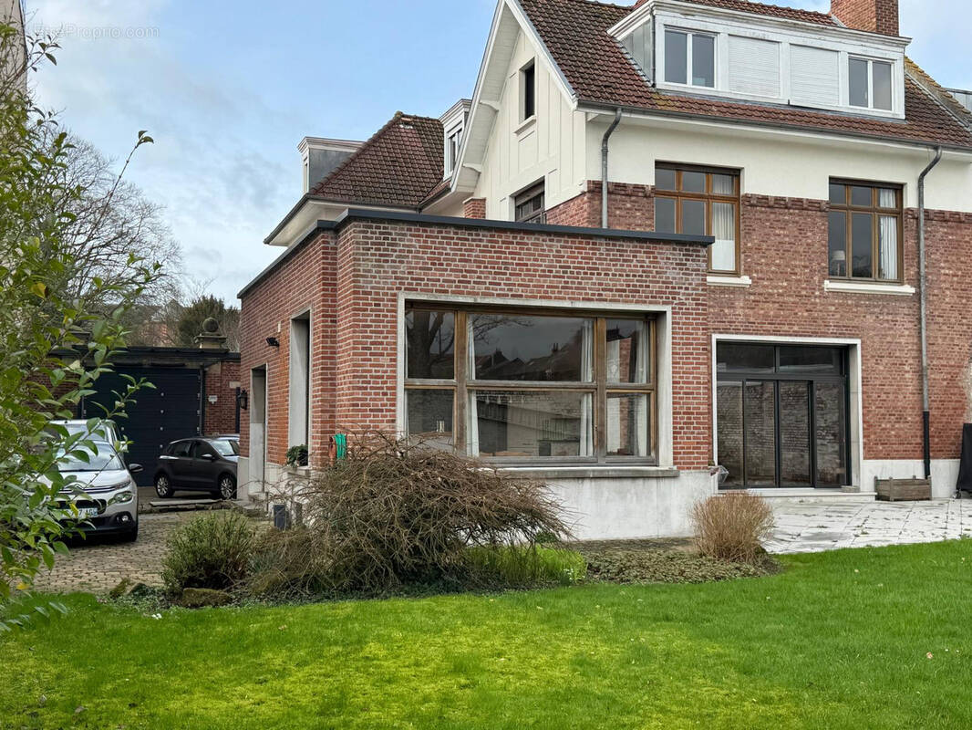 Maison à ARMENTIERES