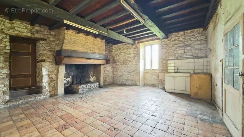 Propriété à vendre 3 pièces Maison 132 m2 avec 40 m2 de garage et grange de 210 m2 BOURNEL (47) - photo 8