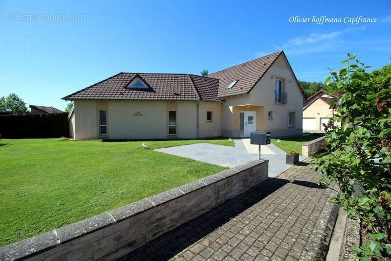 Maison à REDING