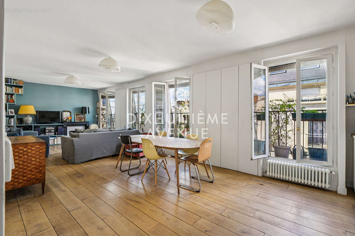 Appartement à PARIS-18E