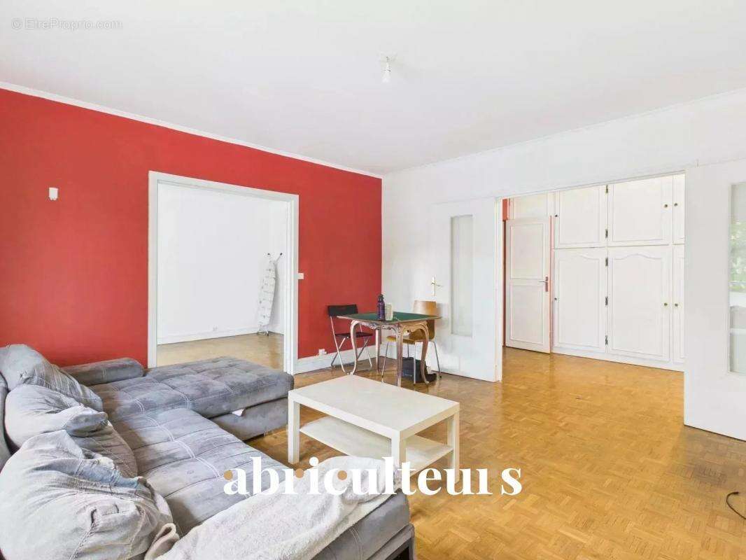 Appartement à PARIS-12E