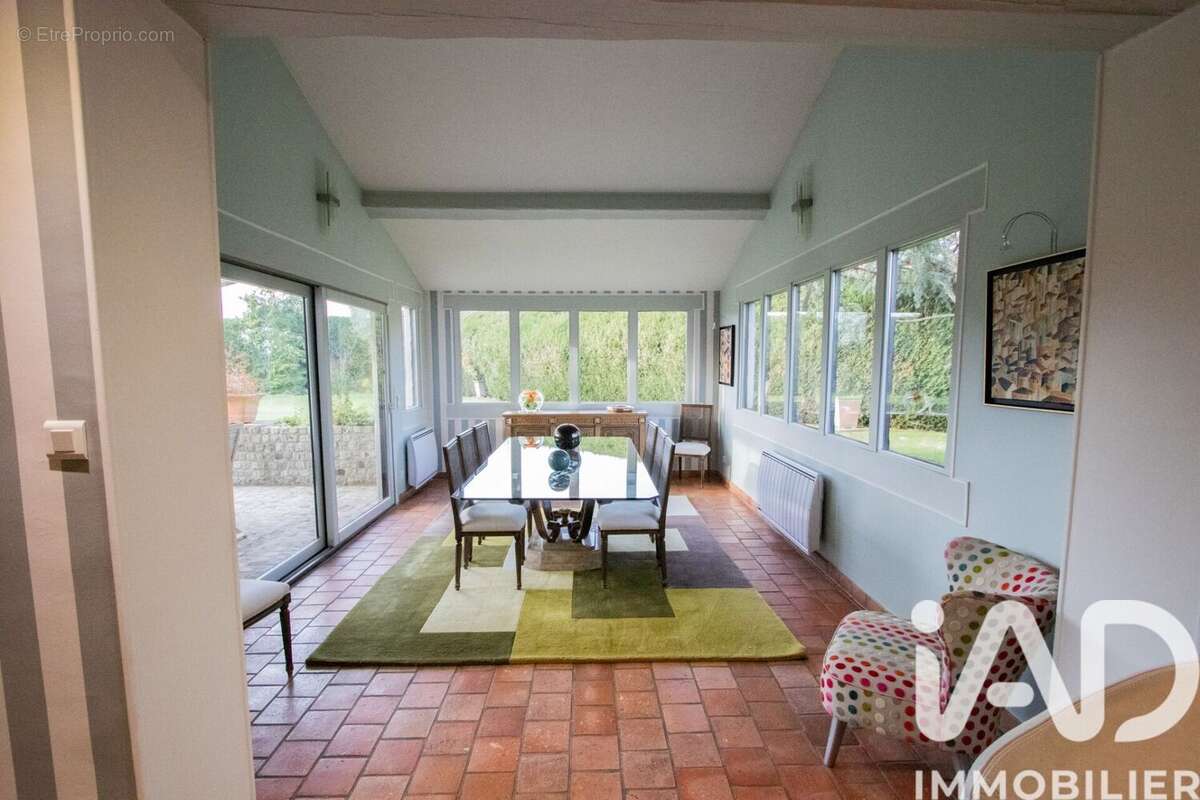 Photo 9 - Maison à LE PERRAY-EN-YVELINES