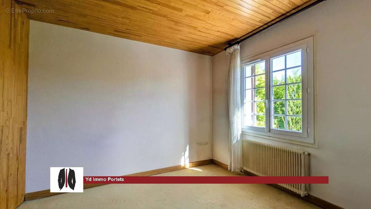 Maison à PORTETS