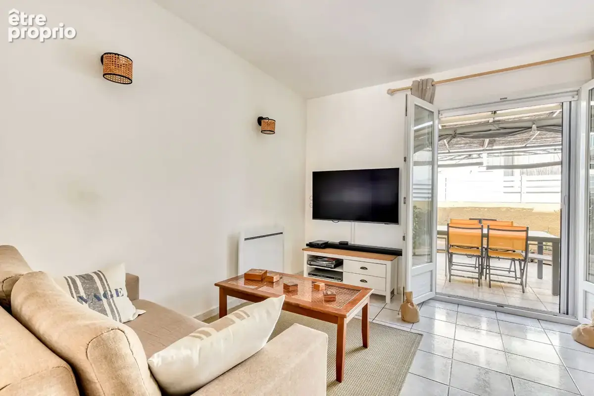Maison rénovée avec garage et terrasse - photo 9