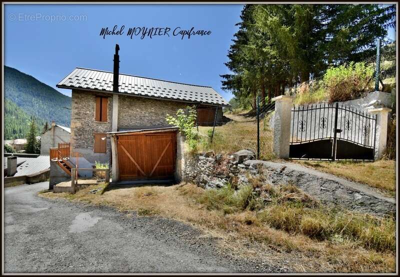  Une maison unique à Aiguilles, au cœur des montagnes du Queyras - photo 22