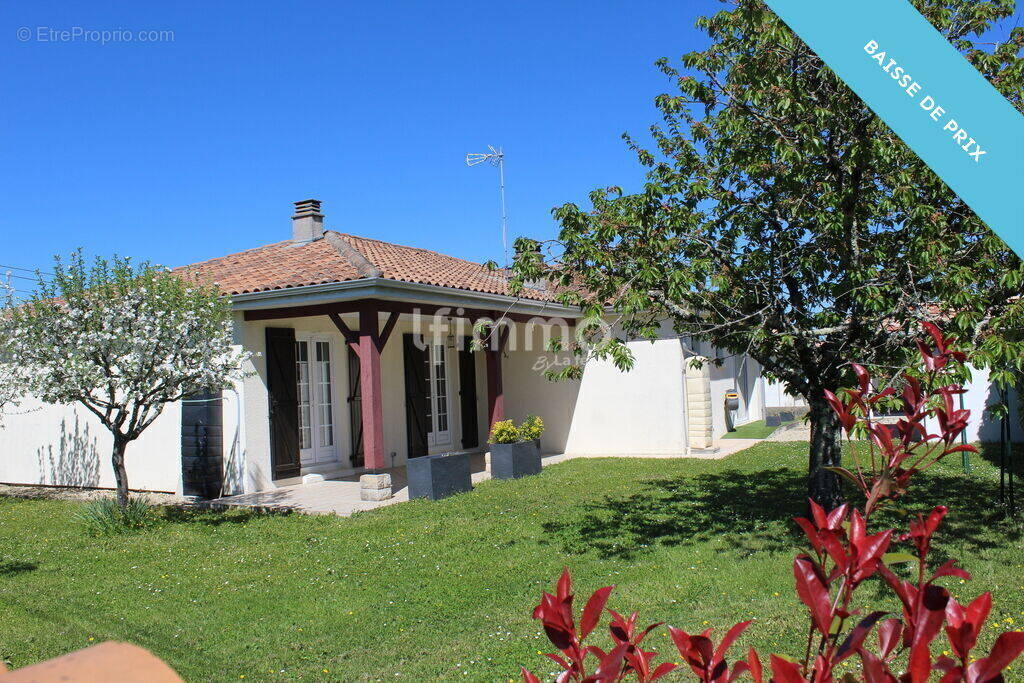 Maison à PUYMOYEN