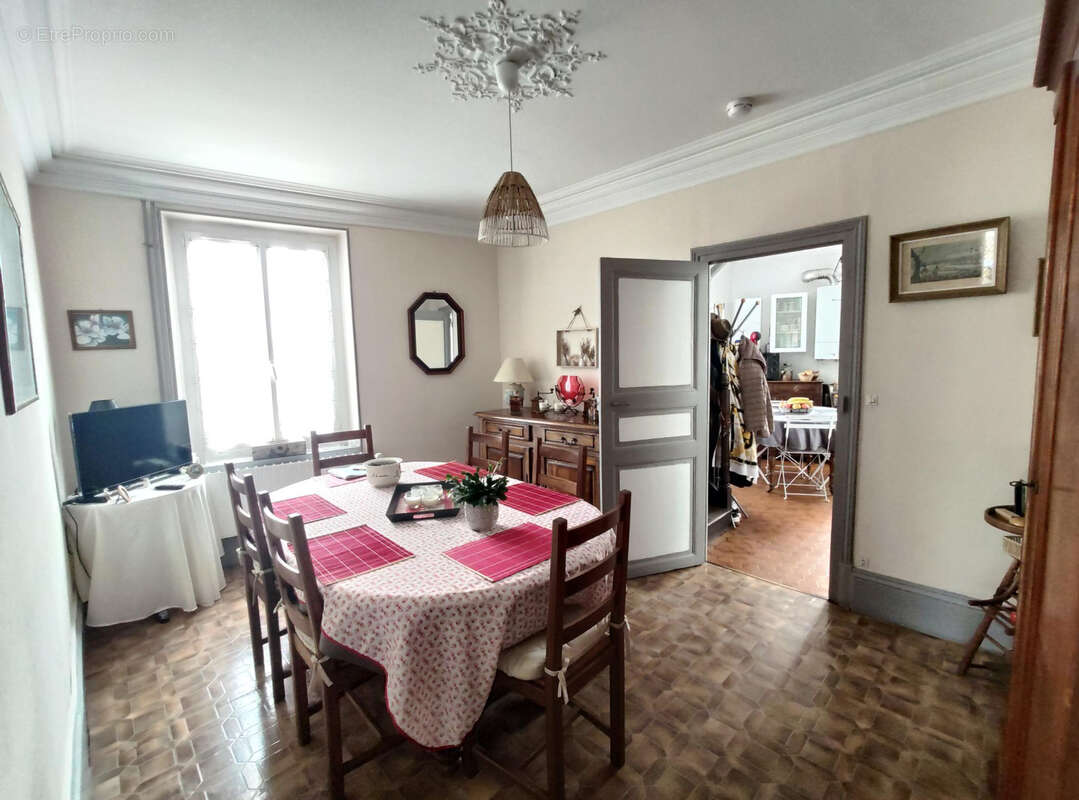 Maison à MEUNG-SUR-LOIRE