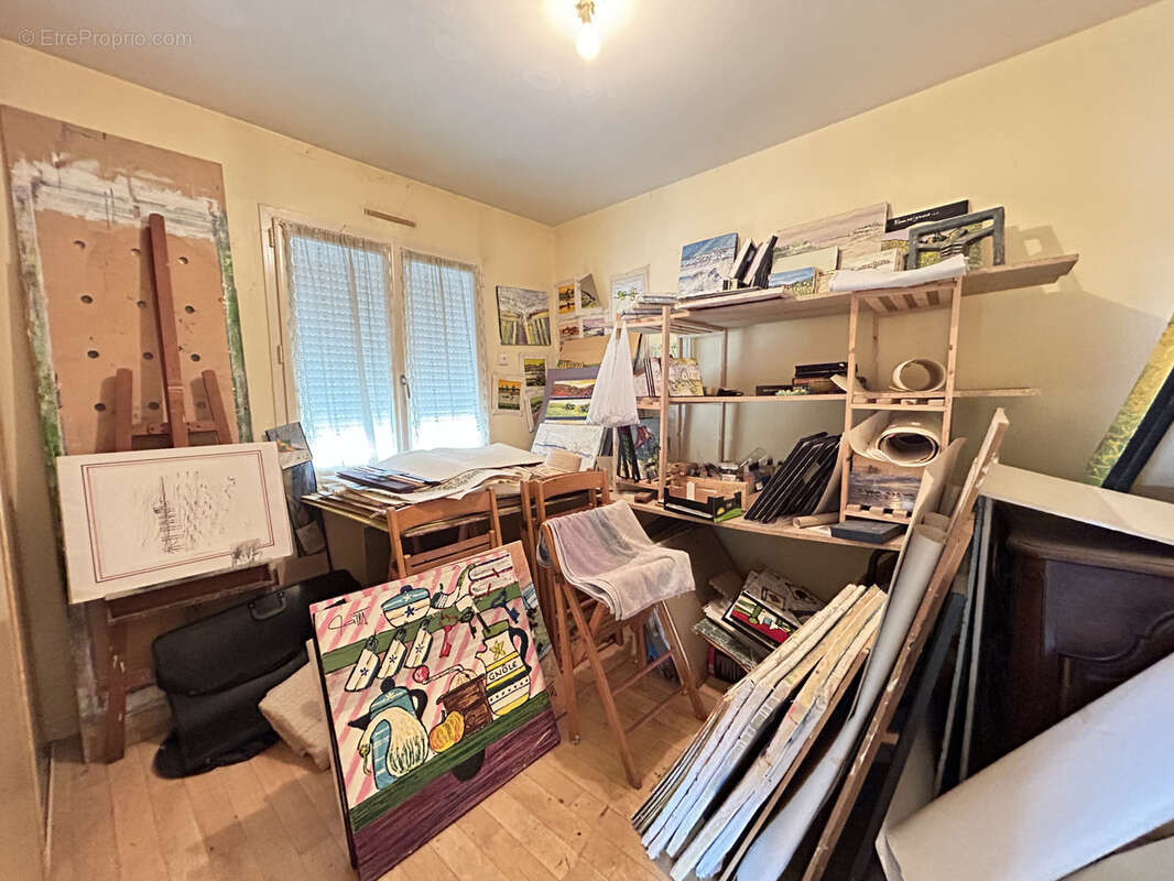 Maison à LES LANDES-GENUSSON