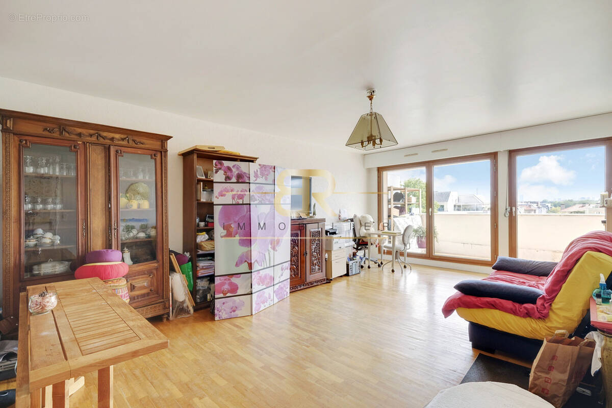 Appartement à SURESNES