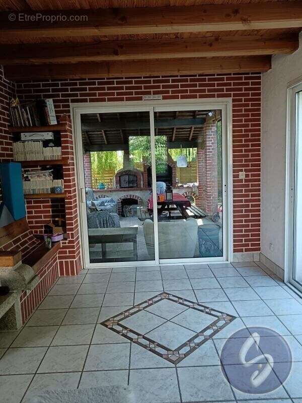 Maison à SAINTE-LUCE-SUR-LOIRE