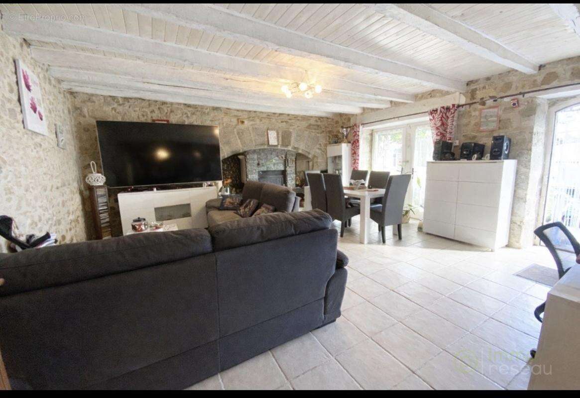 Maison à SAINT-PARDOUX-LES-CARDS