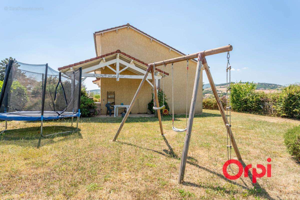Maison familiale de 131 m² avec piscine, bureau et sous-sol complet - photo 21