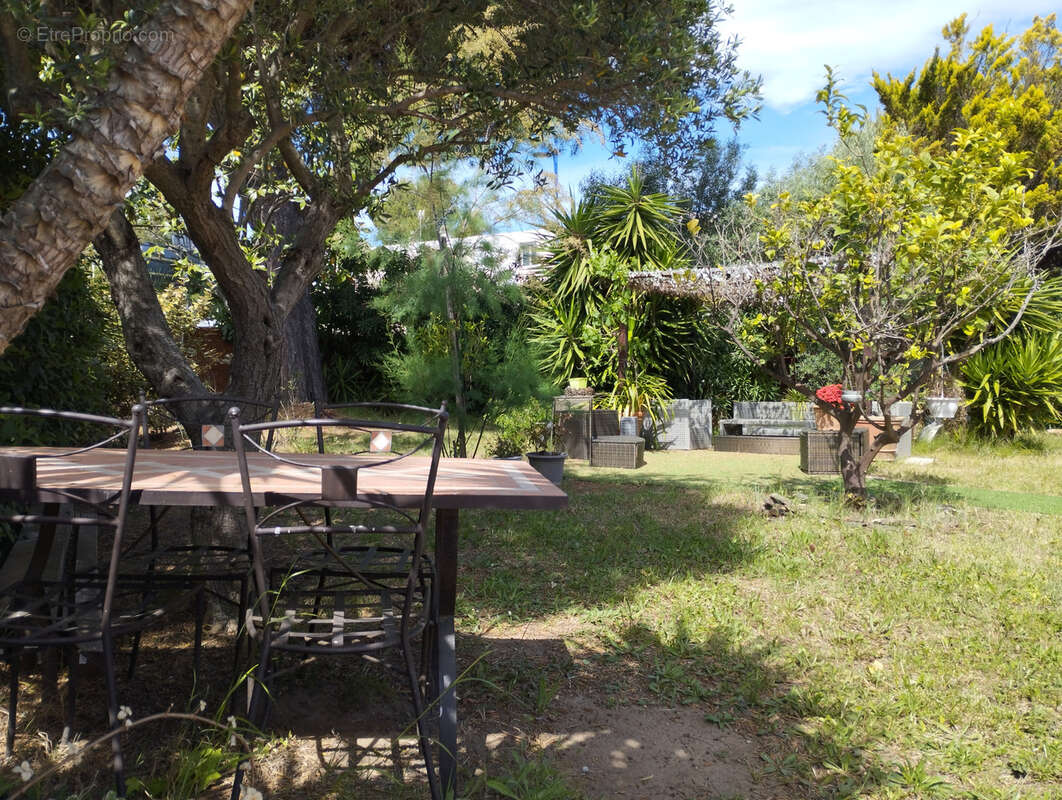 Maison à HYERES
