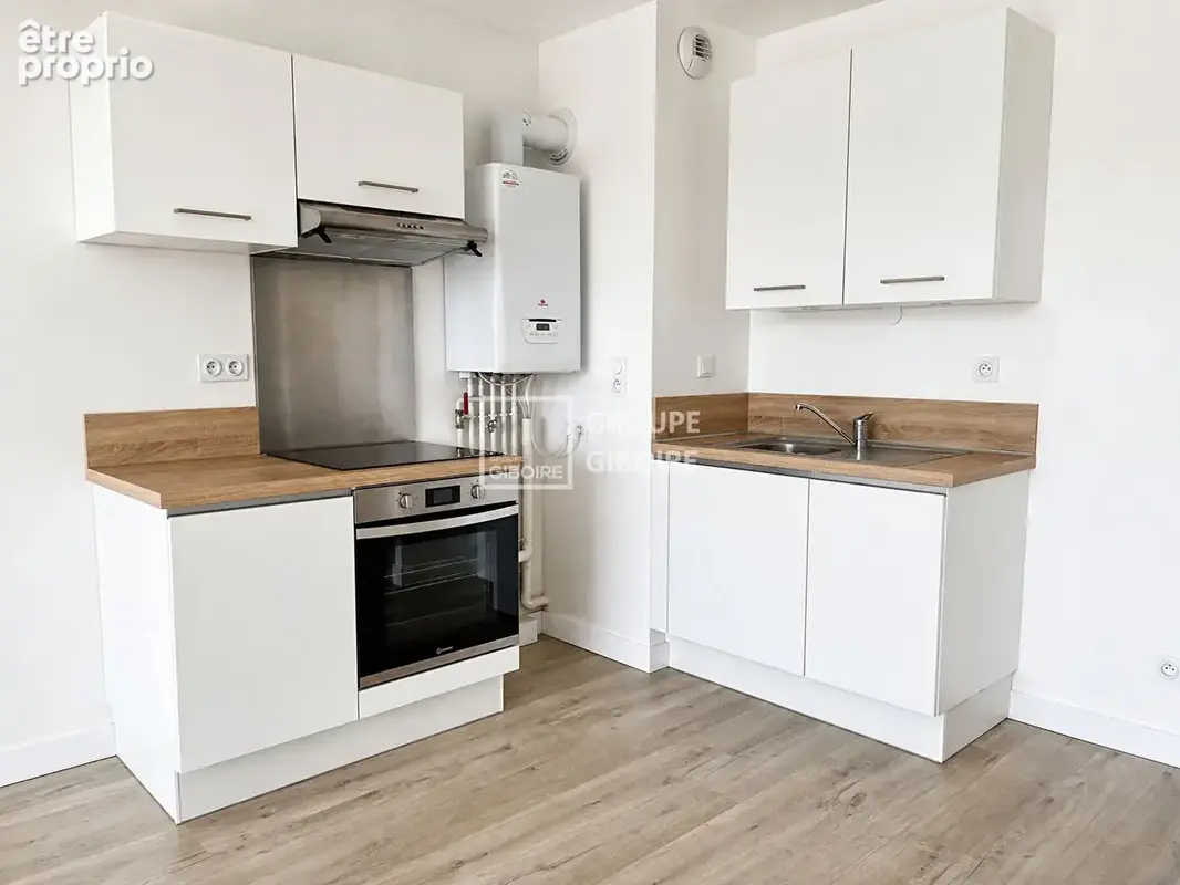 A vendre - agence giboire - appartement type 2 de 40 m² avec terrasse vue loire - nantes - photo 4
