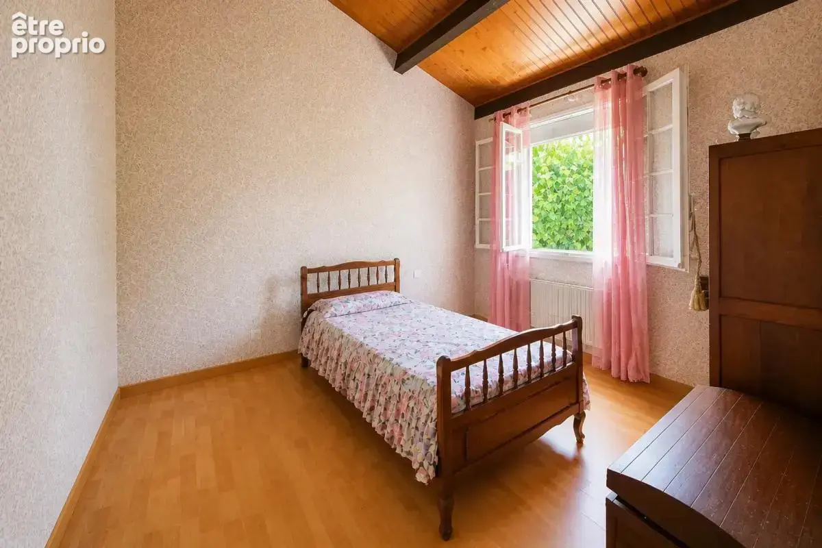 Maison de 8 pièces de 169 m² à Saint-Pons-de-Thomières - photo 12