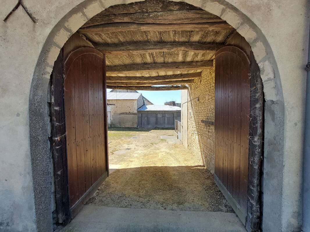 Maison à SAINT-CHRISTOPHE