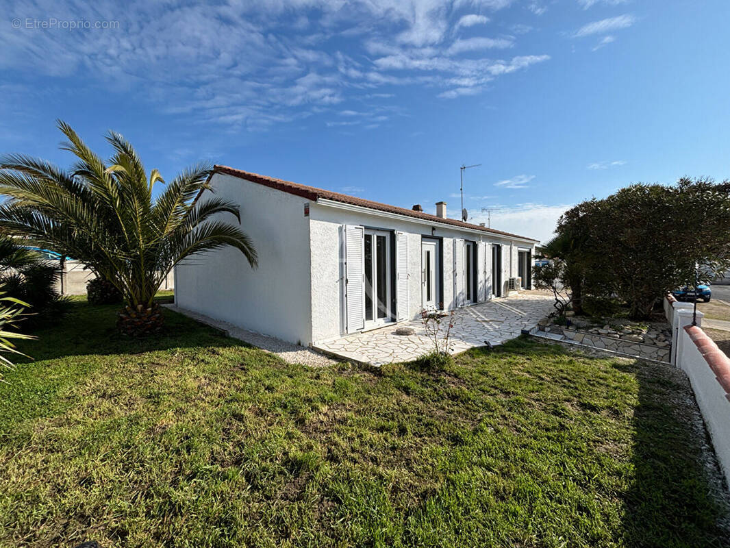 Maison à LONGEVILLE-SUR-MER