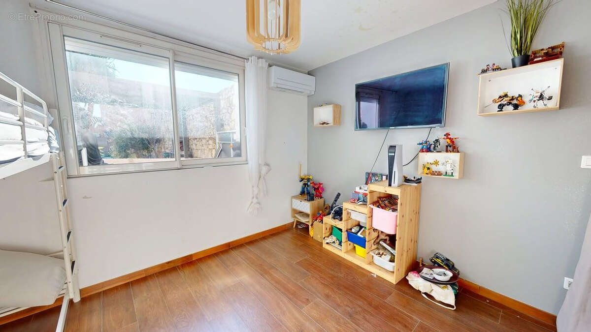 Maison Sigean 8 pièce(s) 214 m2 - photo 10