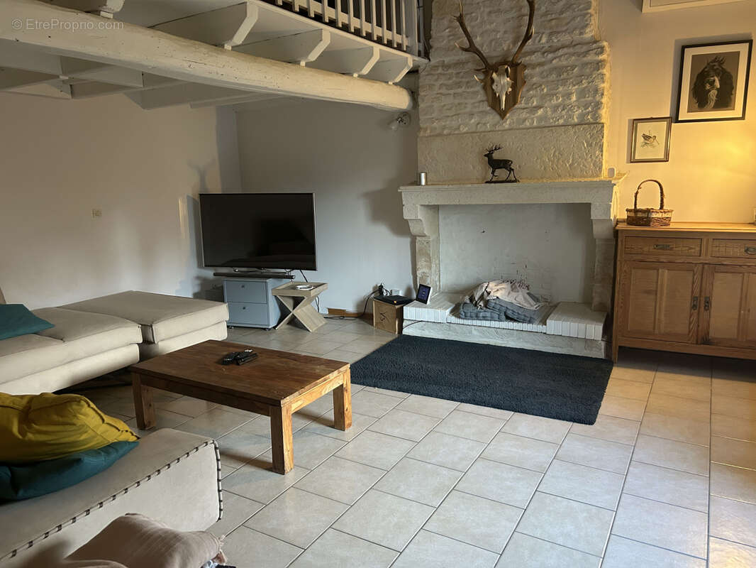Maison à BOUILLE-COURDAULT