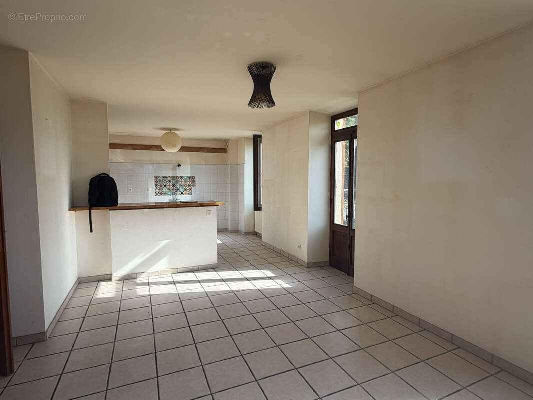 Bel Appartement T3 avec 2 balcons - photo 6