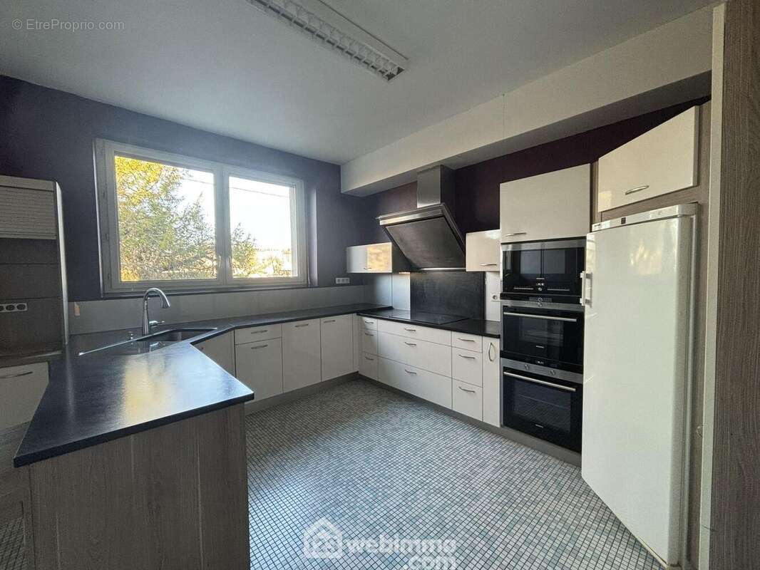 Cuisine - Maison à DIEUE-SUR-MEUSE