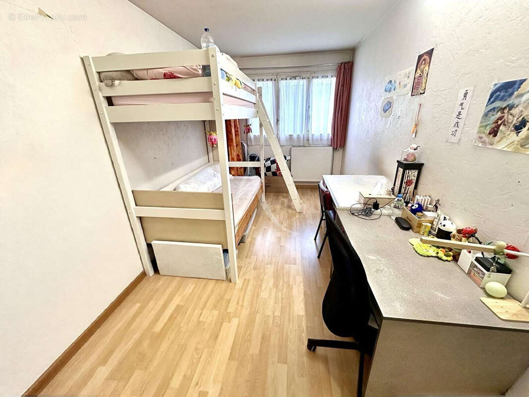 Appartement à LOGNES