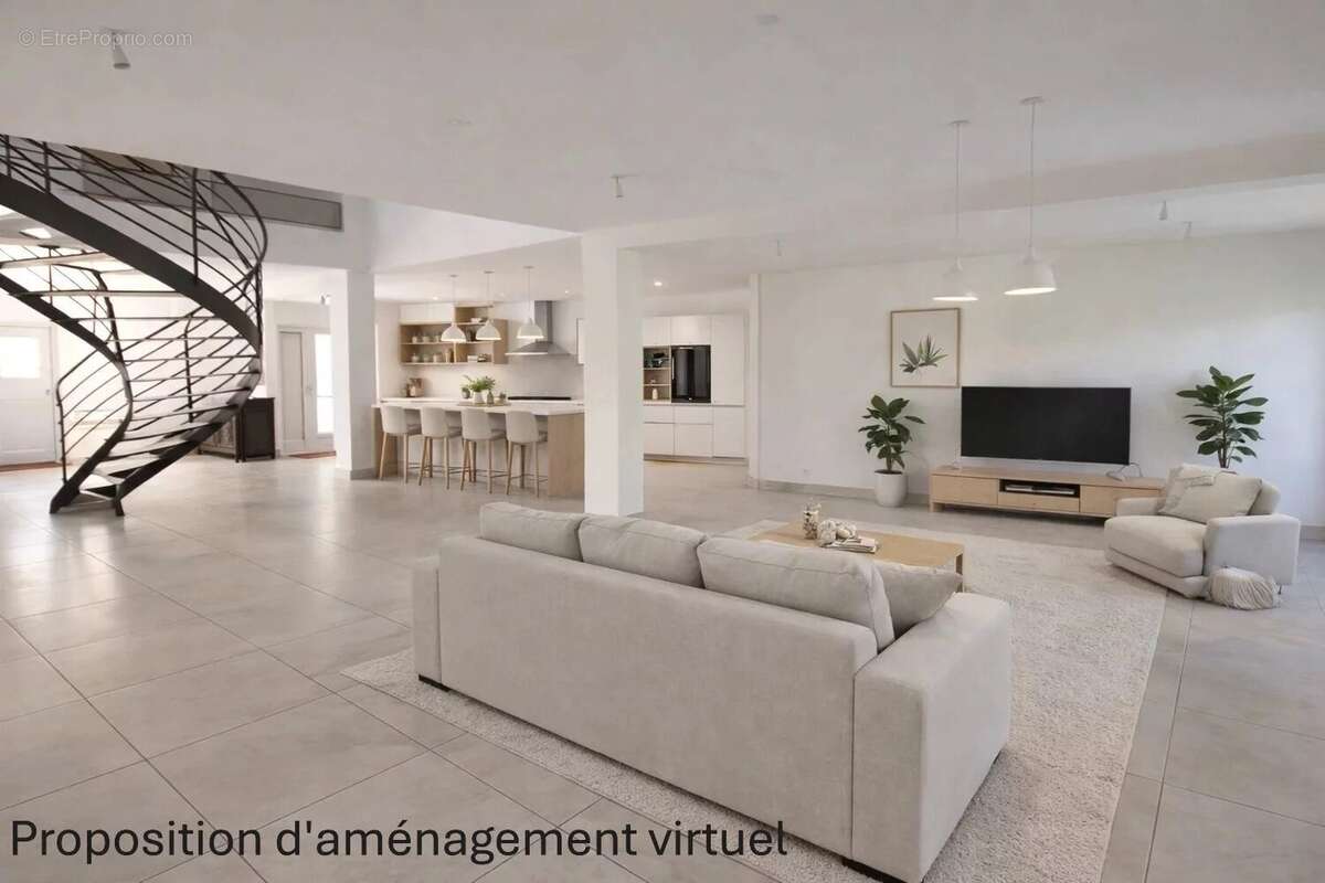 Maison en Pierre 430m² + Maison T2 de 37m², 3500m² de Terrain - photo 4