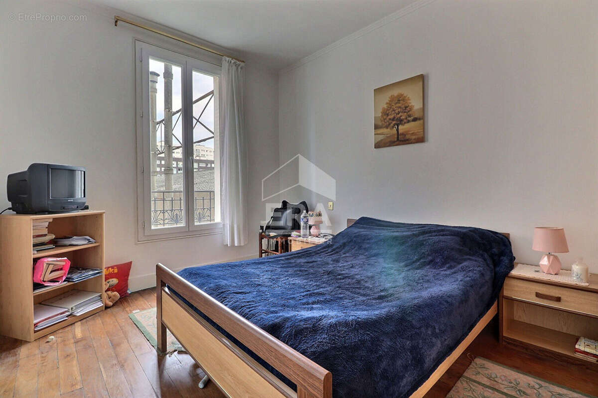 Appartement à LA GARENNE-COLOMBES