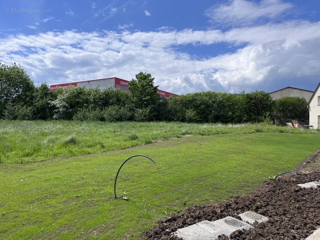 Terrain à ARPAJON-SUR-CERE