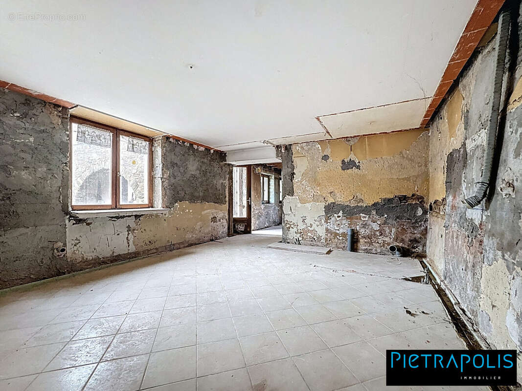 Maison à SAINT-LAURENT-D'AGNY