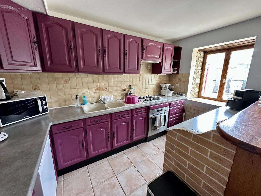 Maison en pierre avec grand garage et jardin clos - photo 5