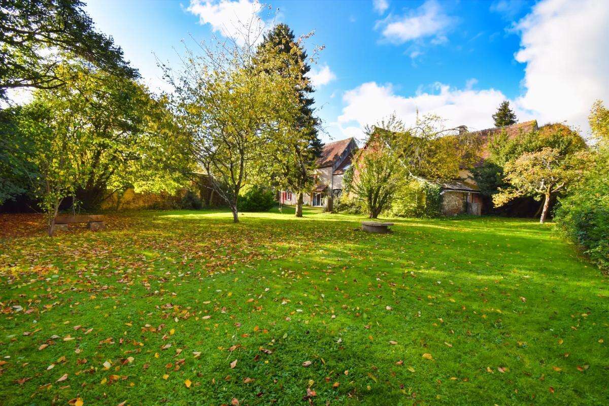 Maison à SAINT-DENIS-D&#039;AUTHOU