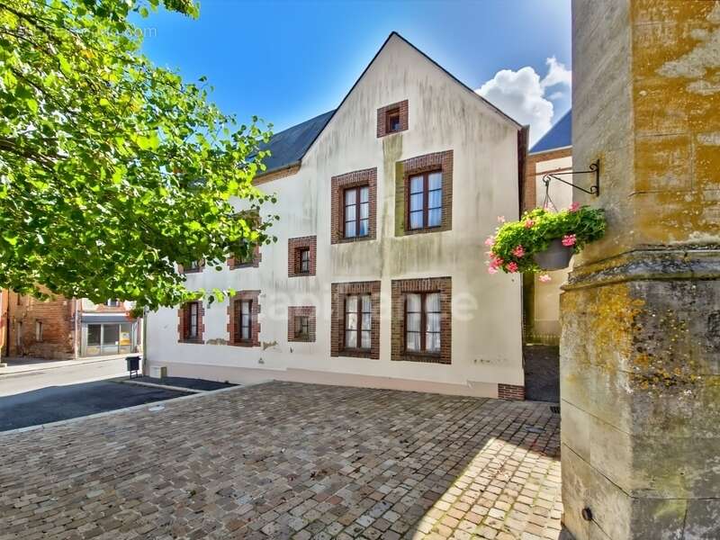 Maison à MOULINS-LA-MARCHE