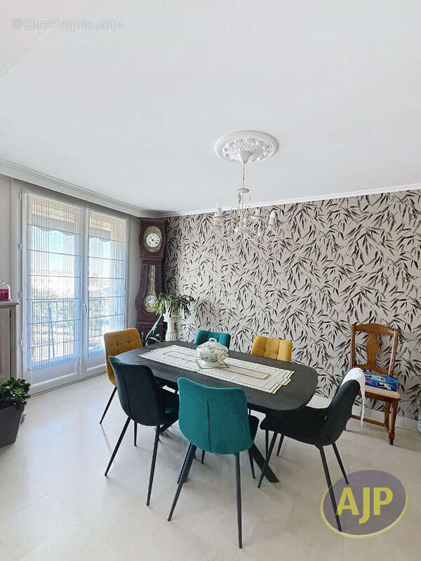 Appartement à REZE
