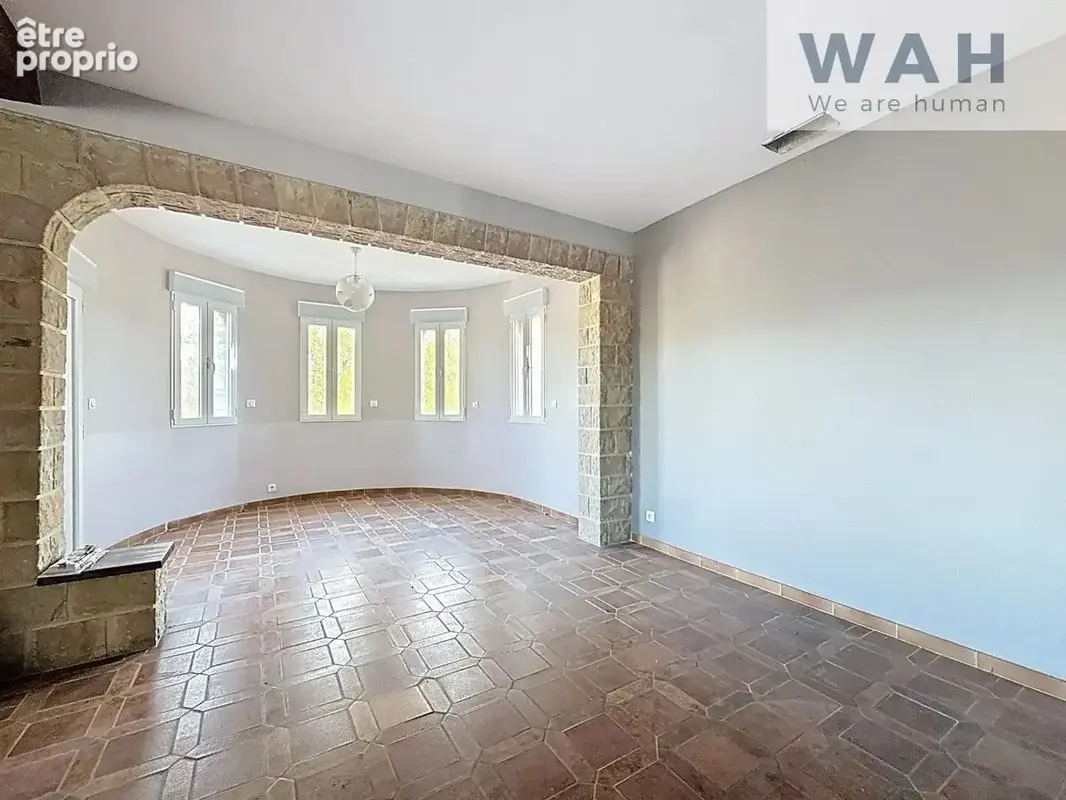 Maison 390m2 - Gros potentiel - Piscine - Terrain 1663m2 - S - photo 10